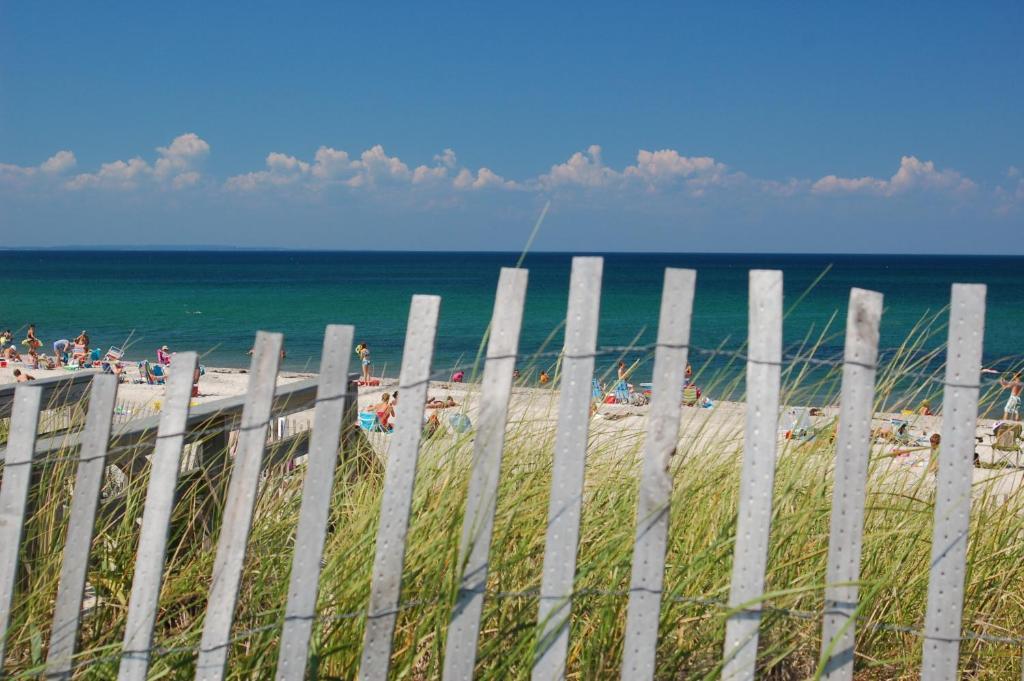 Anchor Inn Beach House Провинстаун Экстерьер фото