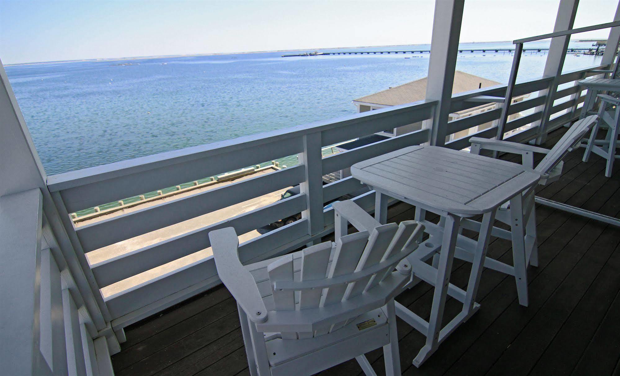 Anchor Inn Beach House Провинстаун Экстерьер фото